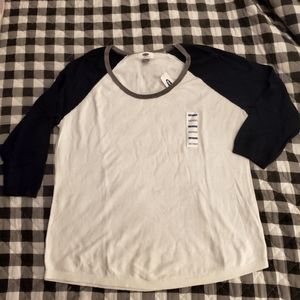 Old Navy Women's Size Large White, Gray, and Navy Blue Sweater